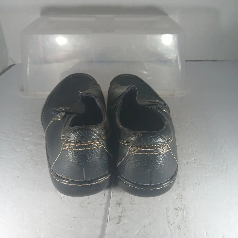Clarks Loafers 9 Navy Blue Leather Button Accents Comfort Casual Office Slip On